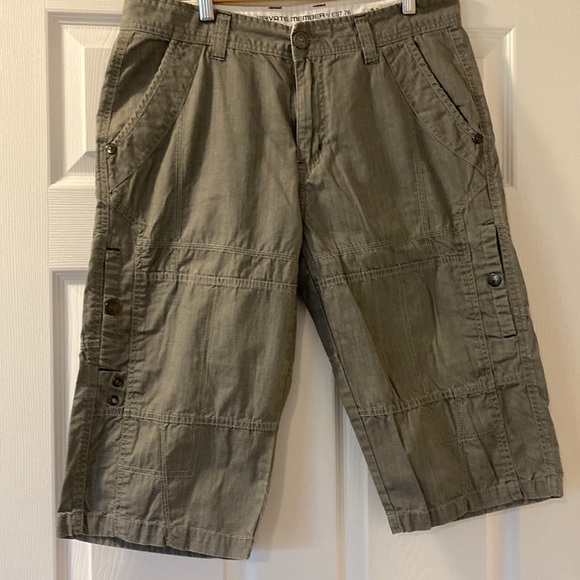 Men’s shorts - Picture 1 of 5